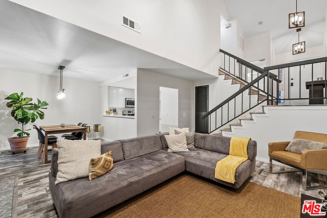 15050 Sherman Way Unit: 140