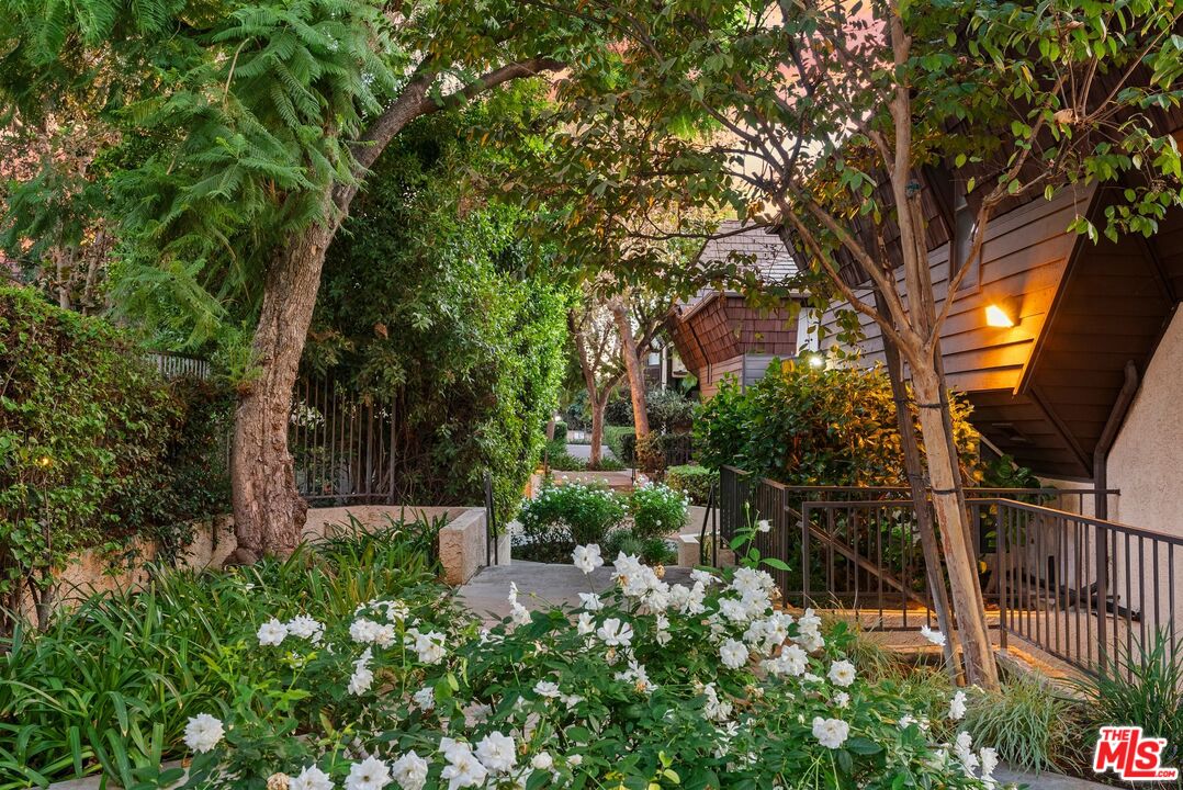 15050 Sherman Way Unit: 140