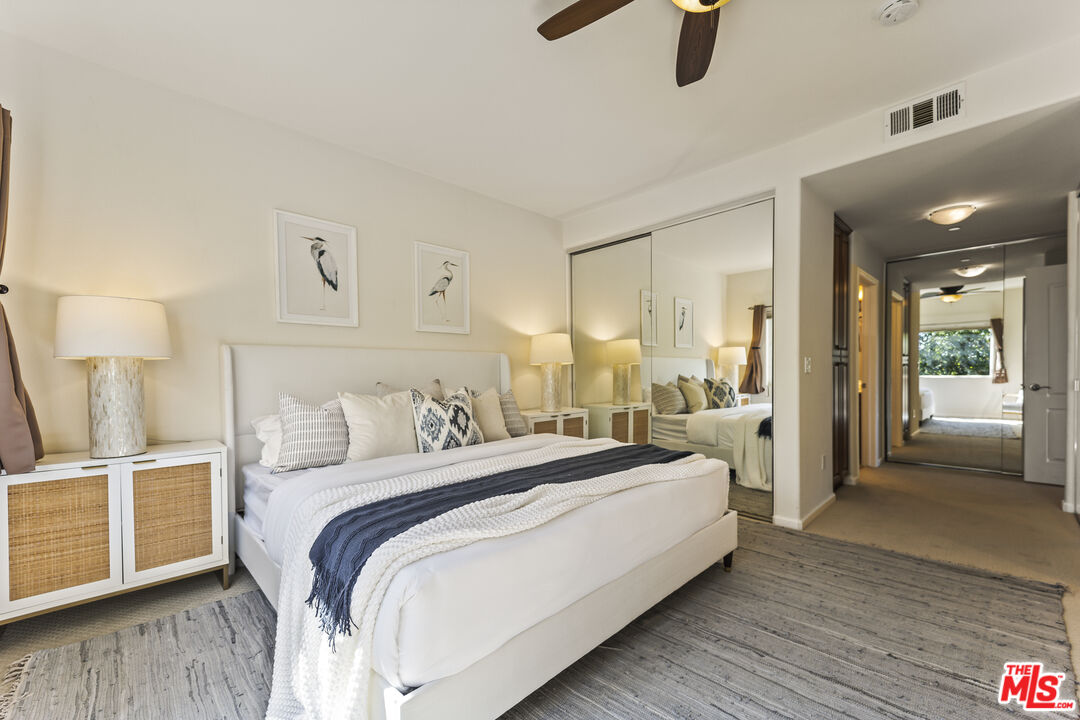 3401 S Bentley Ave Unit: PH401