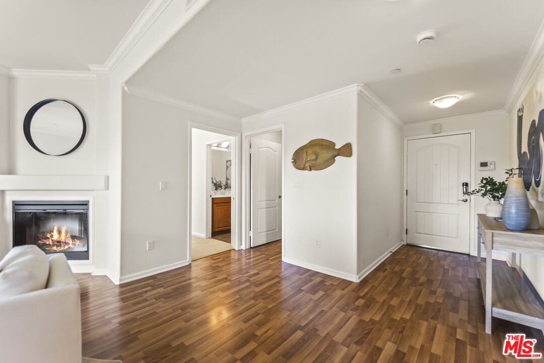 3401 S Bentley Ave Unit: PH401