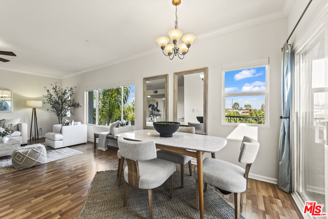 3401 S Bentley Ave Unit: PH401