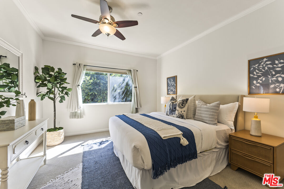 3401 S Bentley Ave Unit: PH401