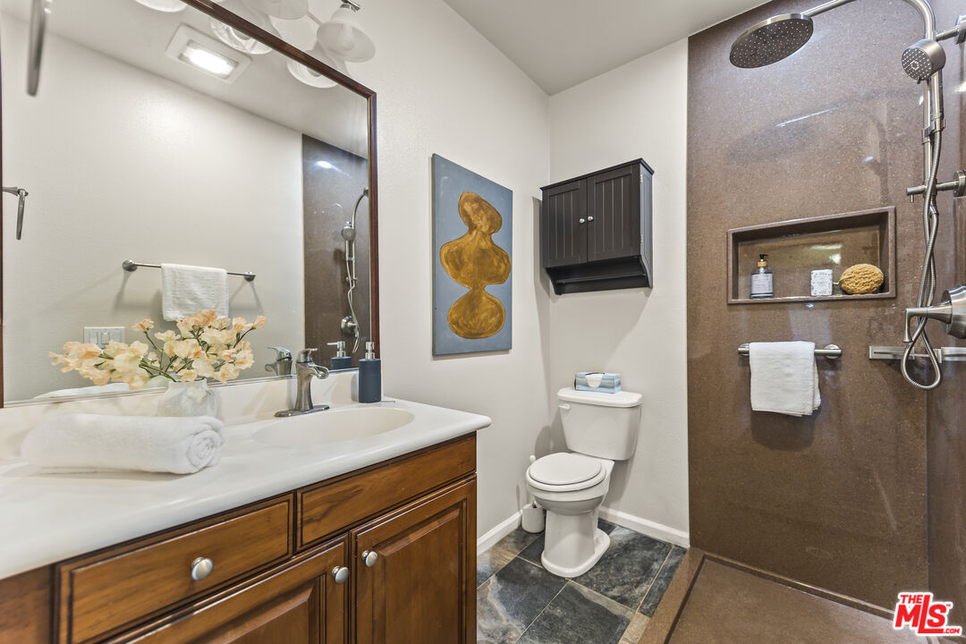 3401 S Bentley Ave Unit: PH401