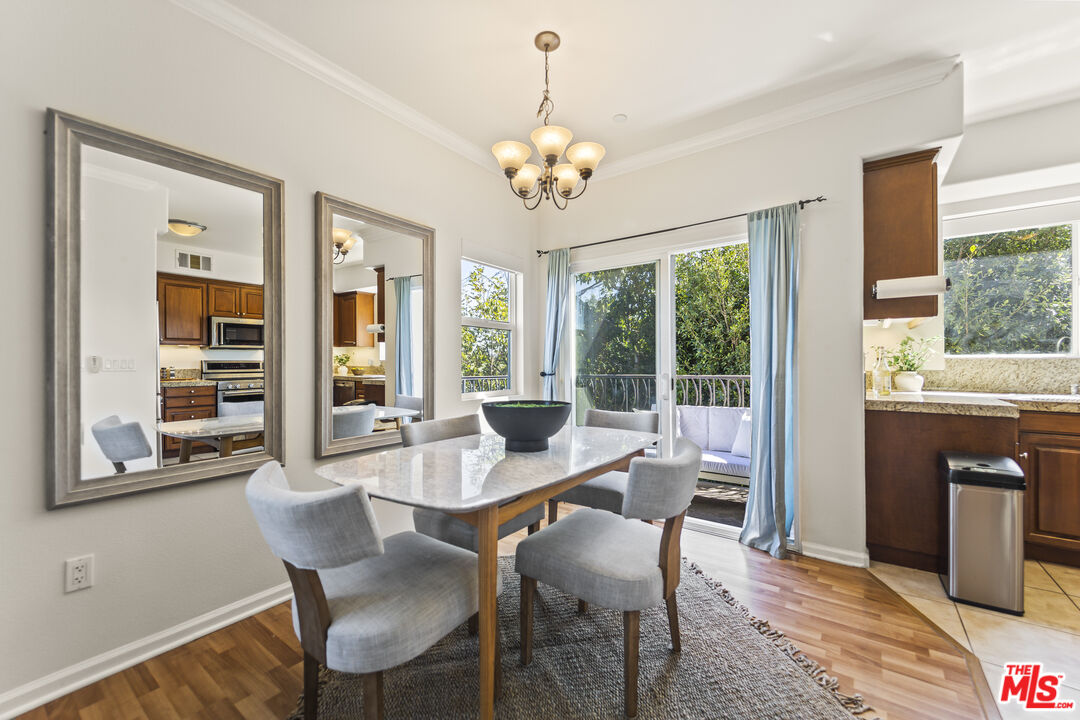 3401 S Bentley Ave Unit: PH401