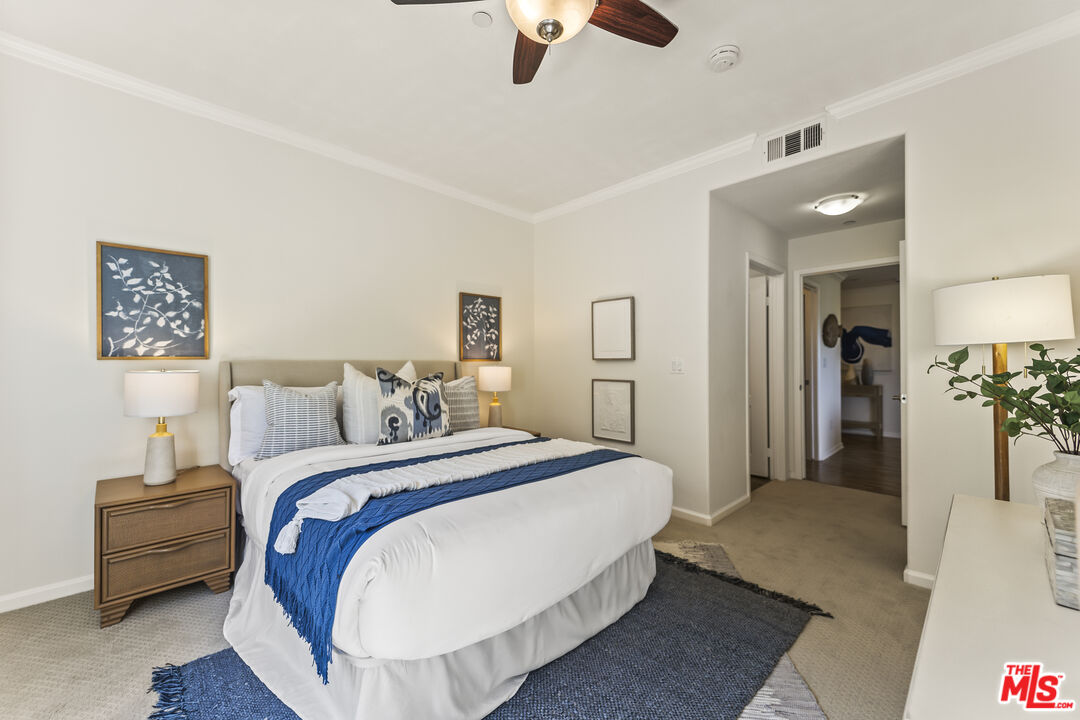 3401 S Bentley Ave Unit: PH401