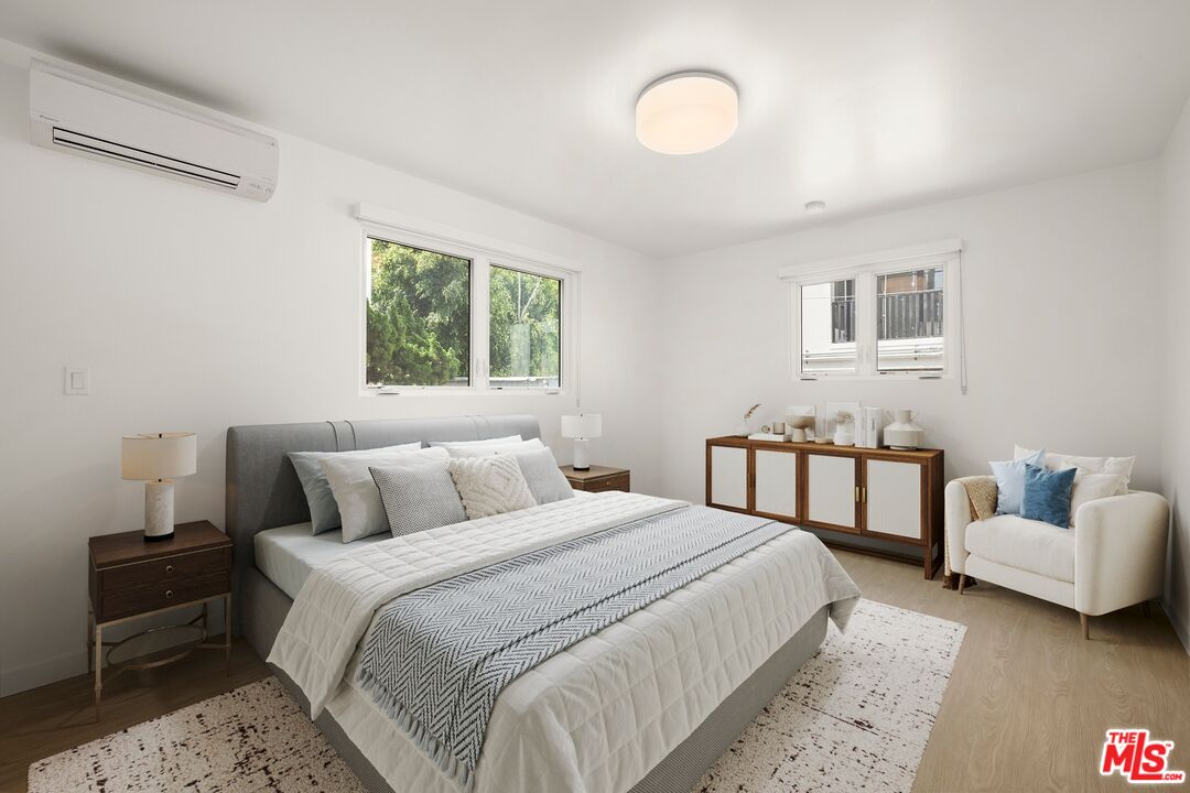 847 S Sherbourne Dr Unit: 2