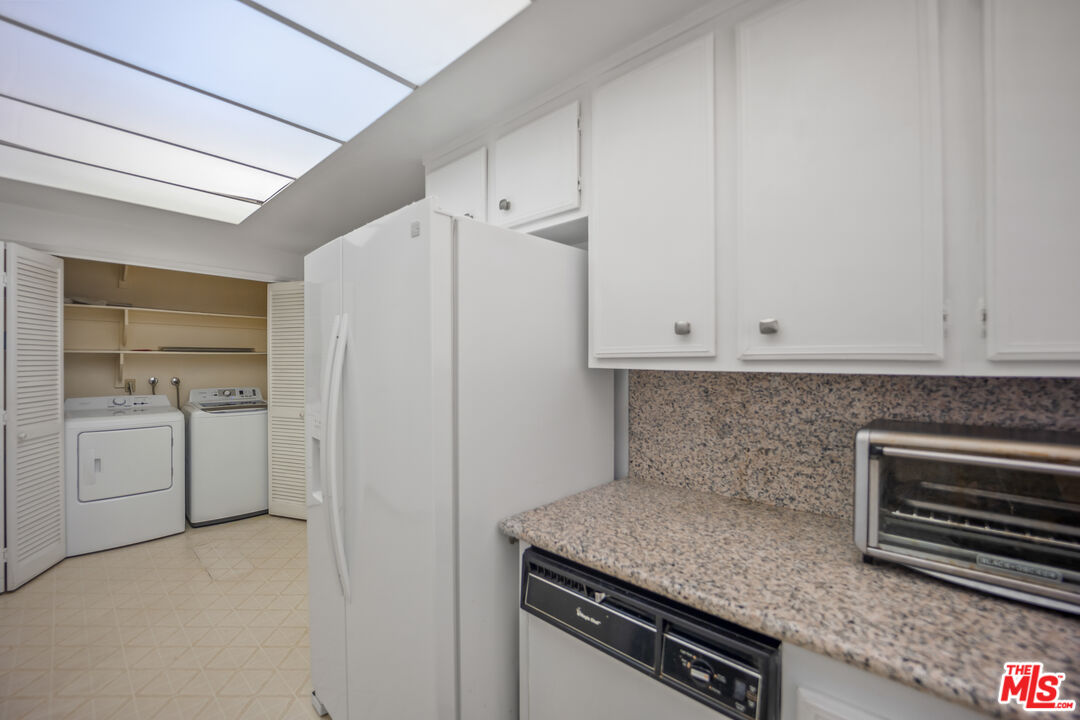 1818 Pelham Ave Unit: 205