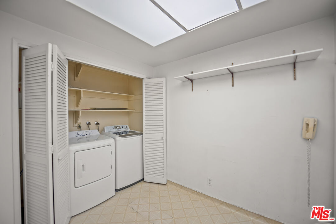 1818 Pelham Ave Unit: 205