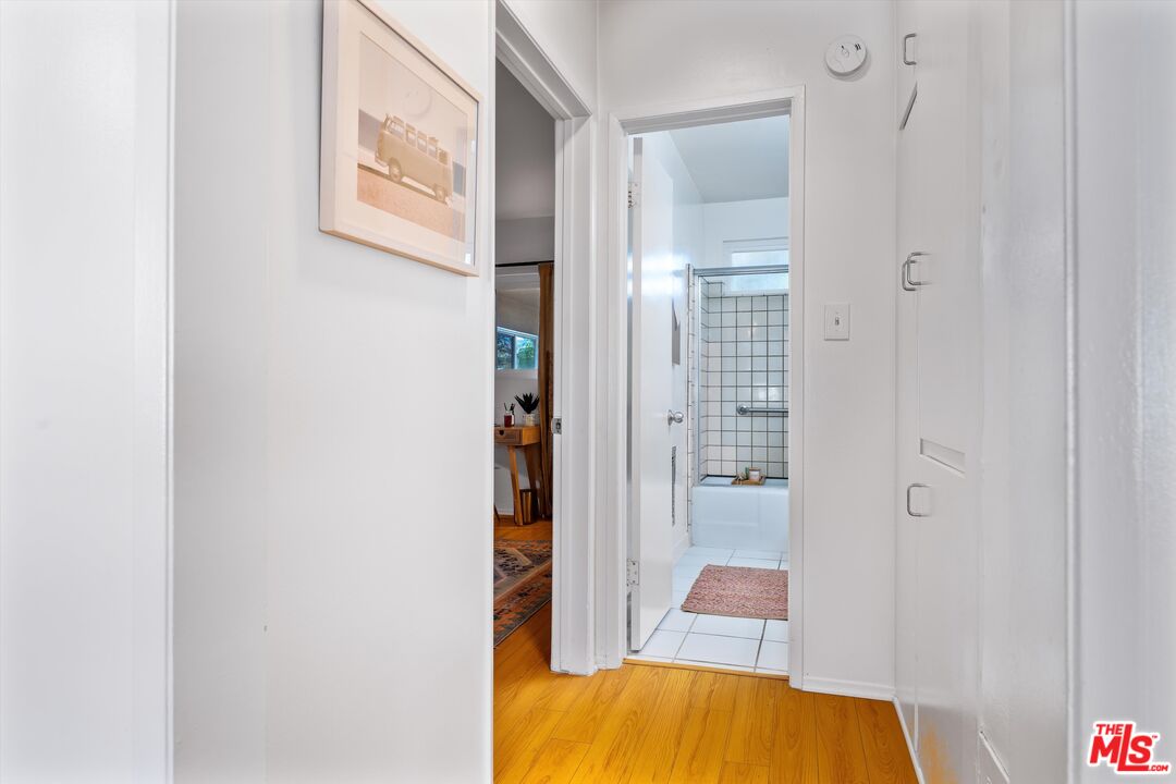 1722 Brockton Ave Unit: 11