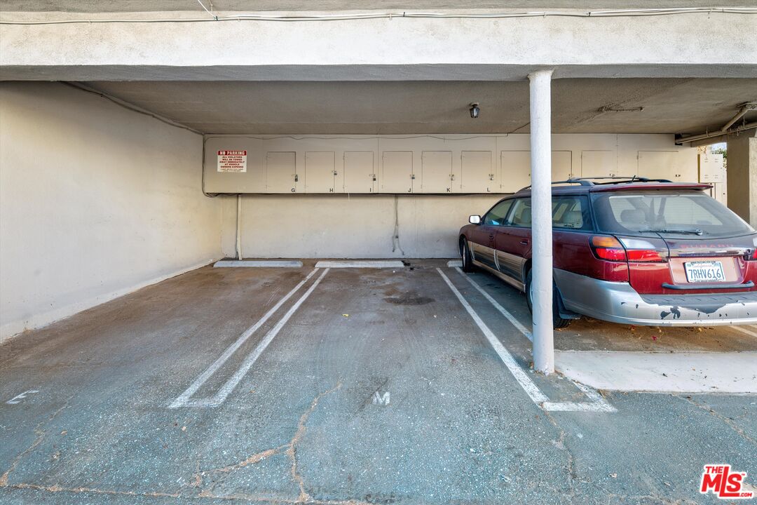 1722 Brockton Ave Unit: 11