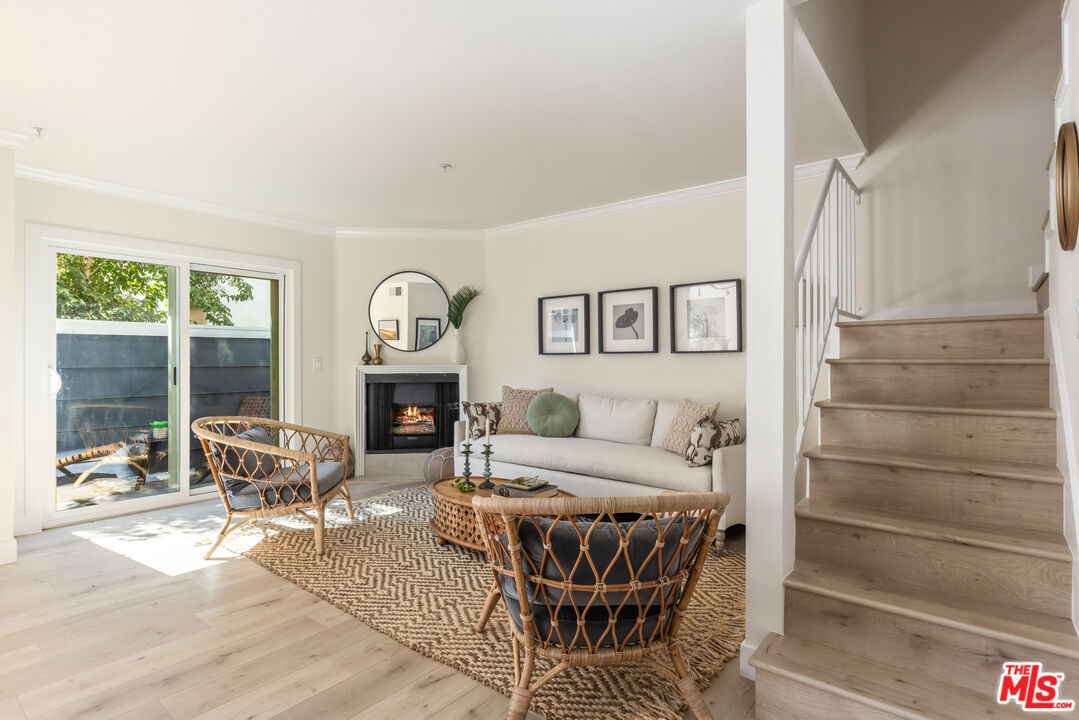 4511 Murietta Ave Unit: 6