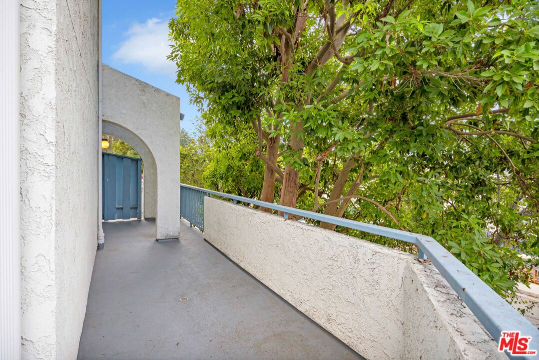 4260 Via Arbolada Unit: 123