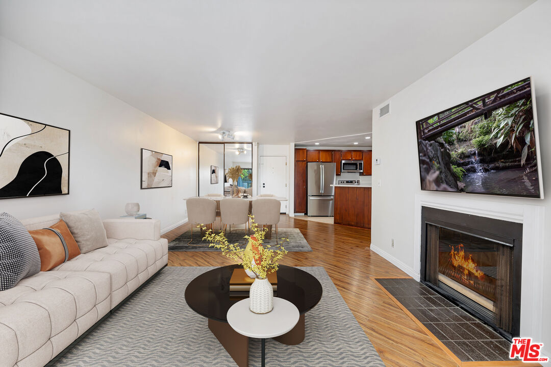 4260 Via Arbolada Unit: 123