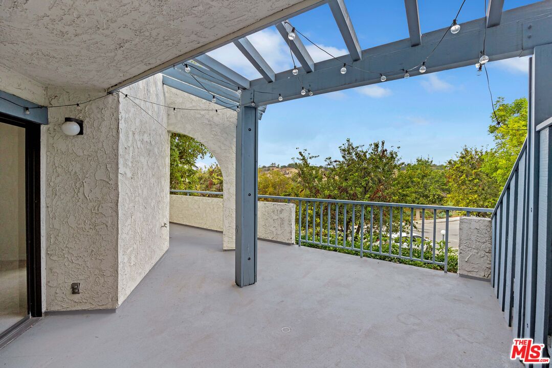 4260 Via Arbolada Unit: 123