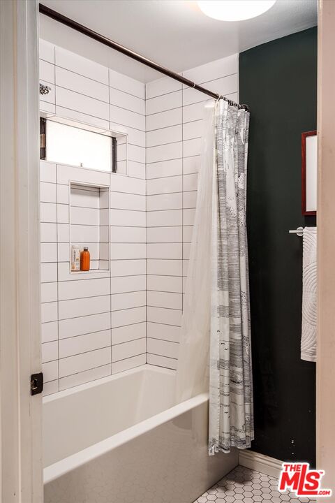 400 N Louise St Unit: 105