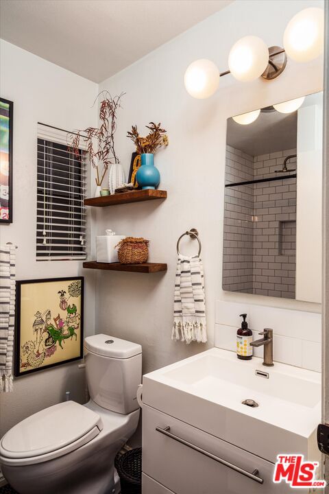 400 N Louise St Unit: 105