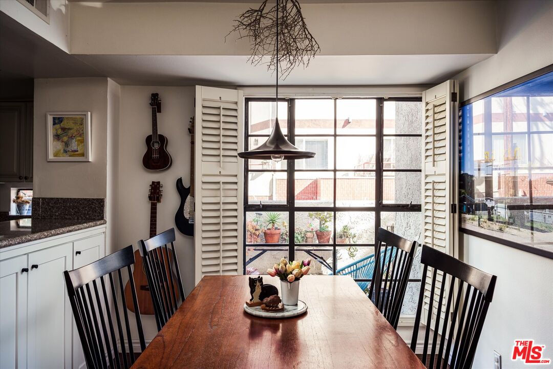 400 N Louise St Unit: 105