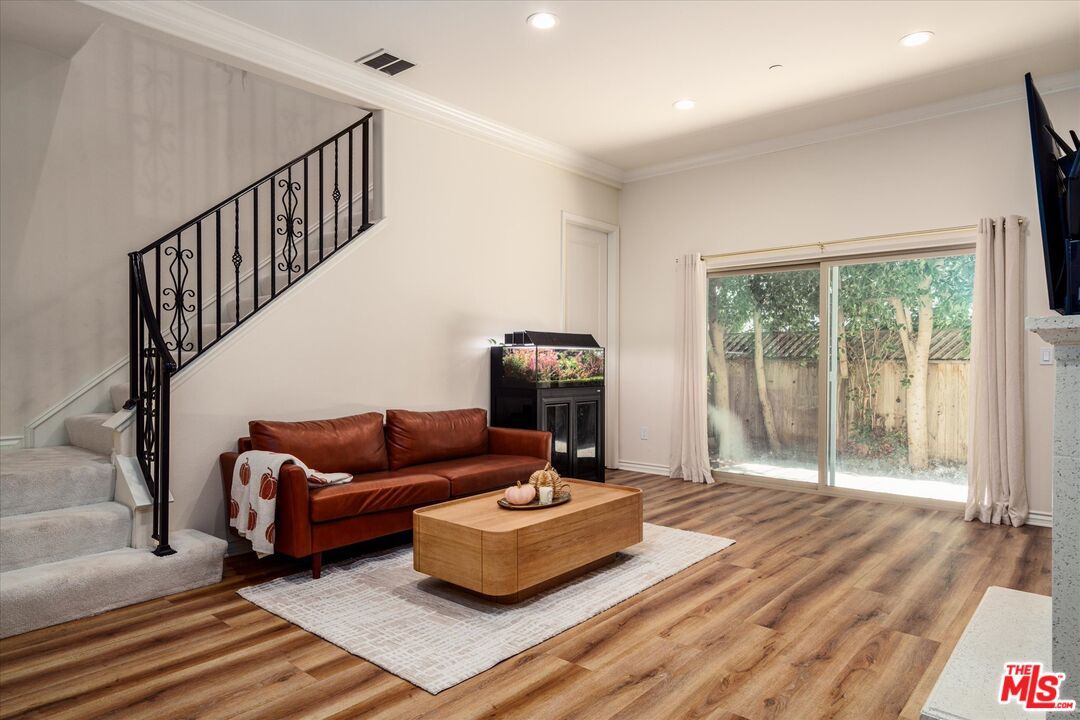 6924 Valmont St Unit: 10