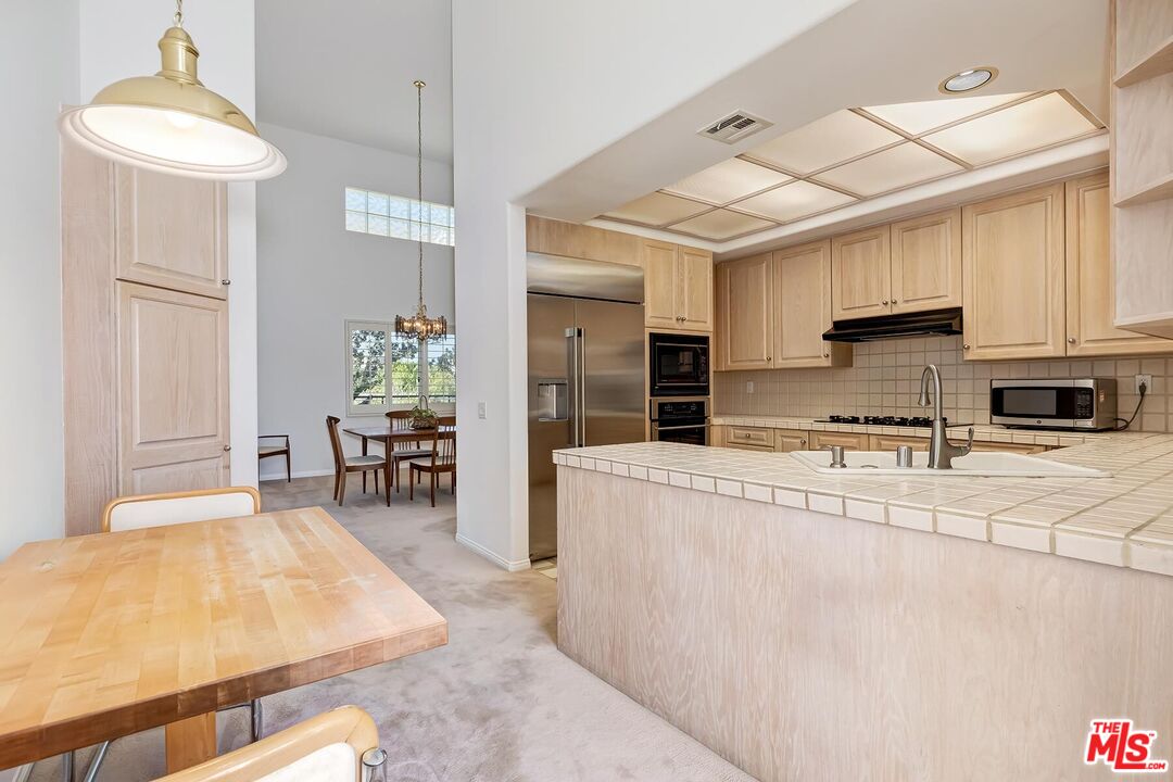 14290 Dickens St Unit: 303