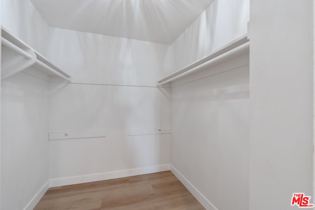 3500 W Manchester Blvd Unit: 319