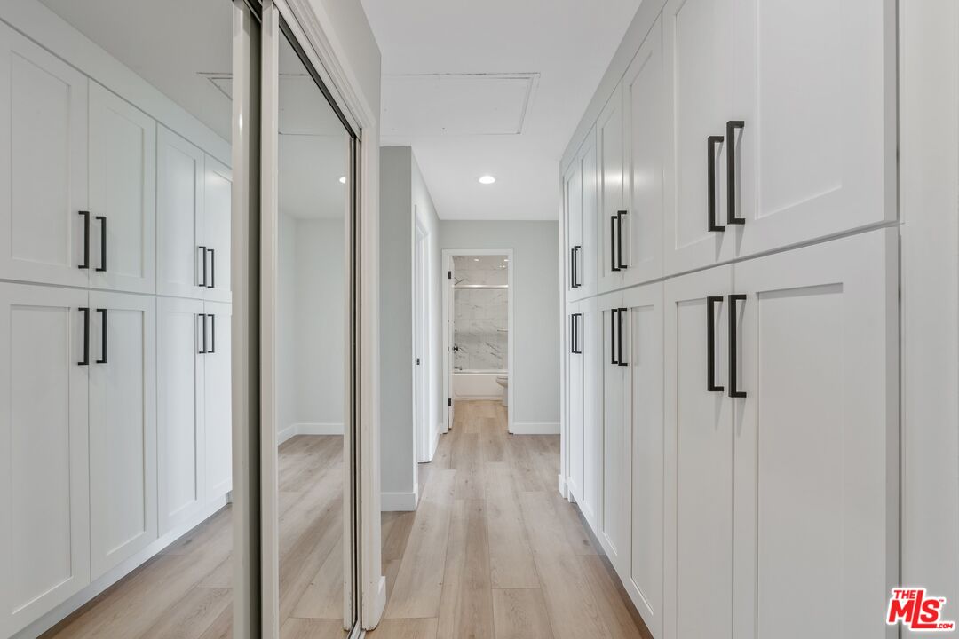 3500 W Manchester Blvd Unit: 319