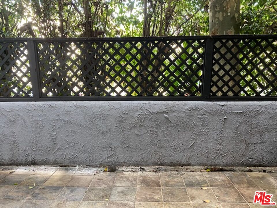 1937 S Beverly Glen Blvd Unit: 46