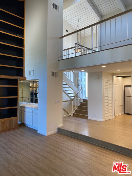 1937 S Beverly Glen Blvd Unit: 46