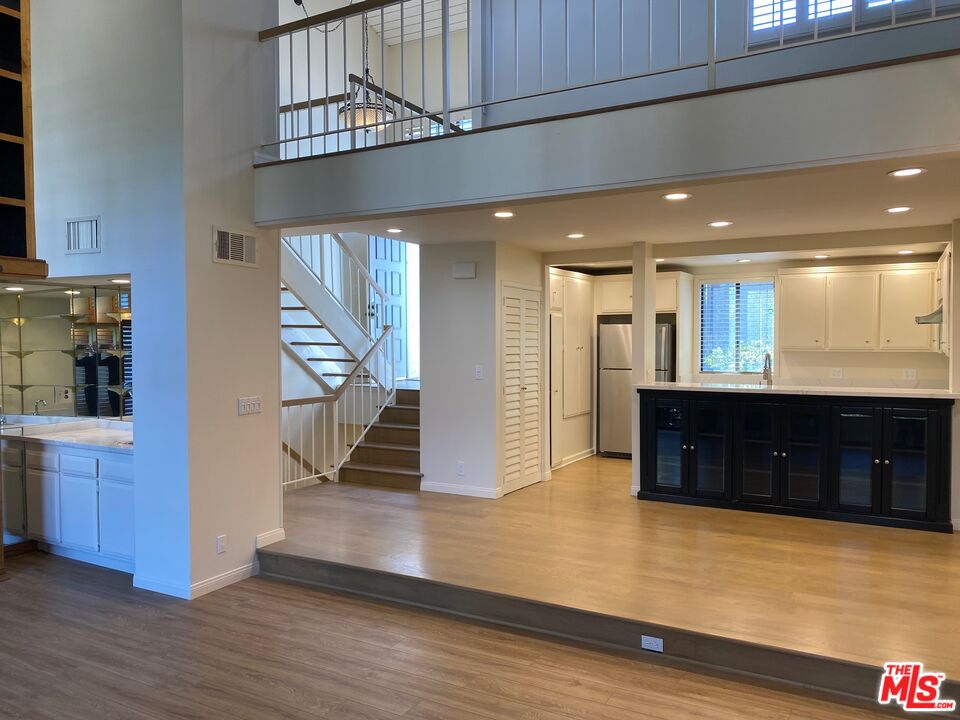 1937 S Beverly Glen Blvd Unit: 46