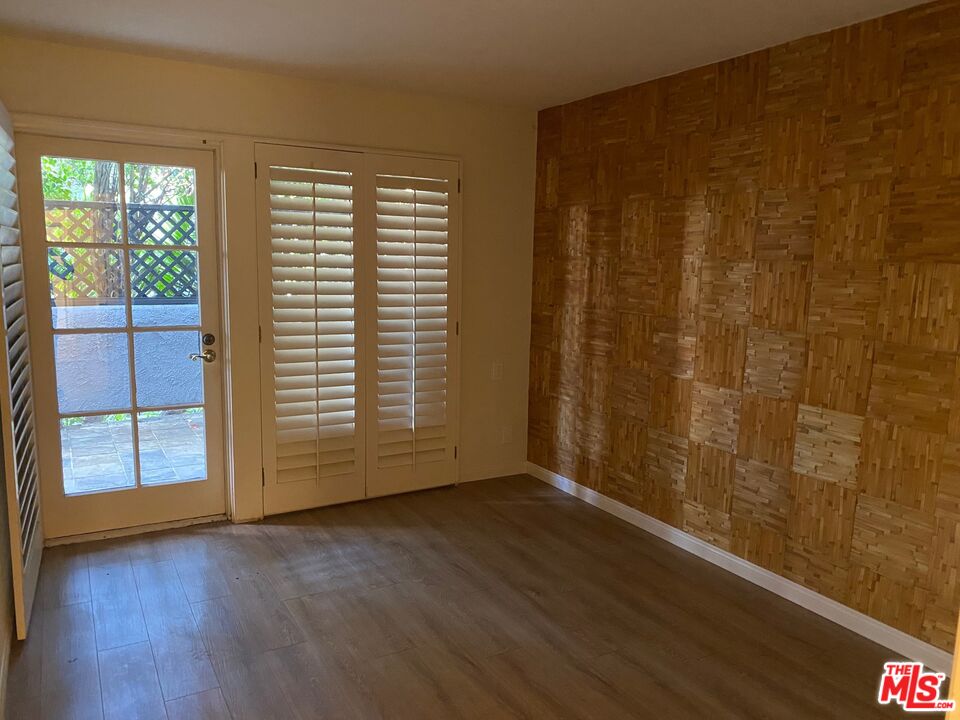 1937 S Beverly Glen Blvd Unit: 46