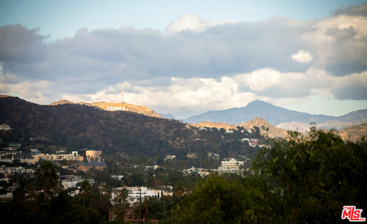 132 N Swall Dr Unit: Penthouse