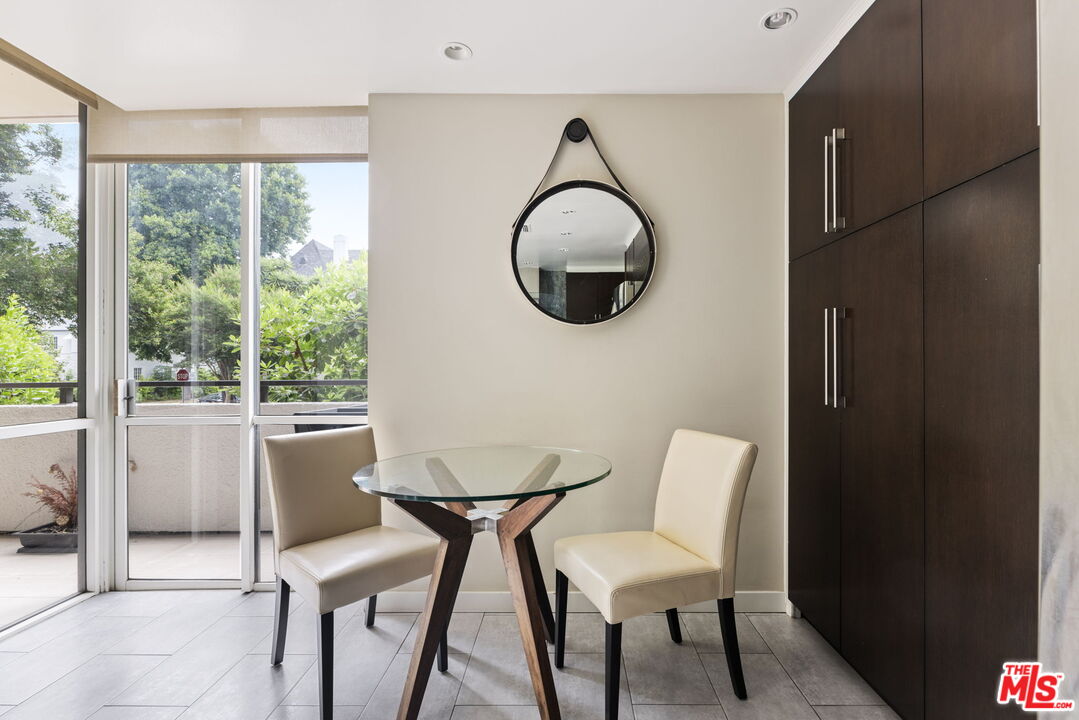 211 S Spalding Dr Unit: N105