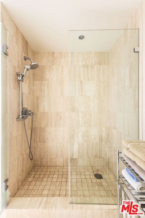 211 S Spalding Dr Unit: N105