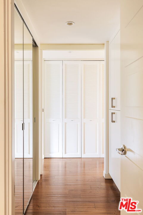 211 S Spalding Dr Unit: N105