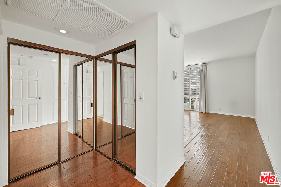 10660 Wilshire Blvd Unit: 1206