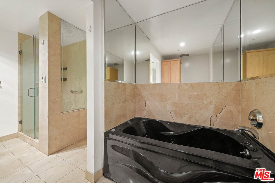 10660 Wilshire Blvd Unit: 1206