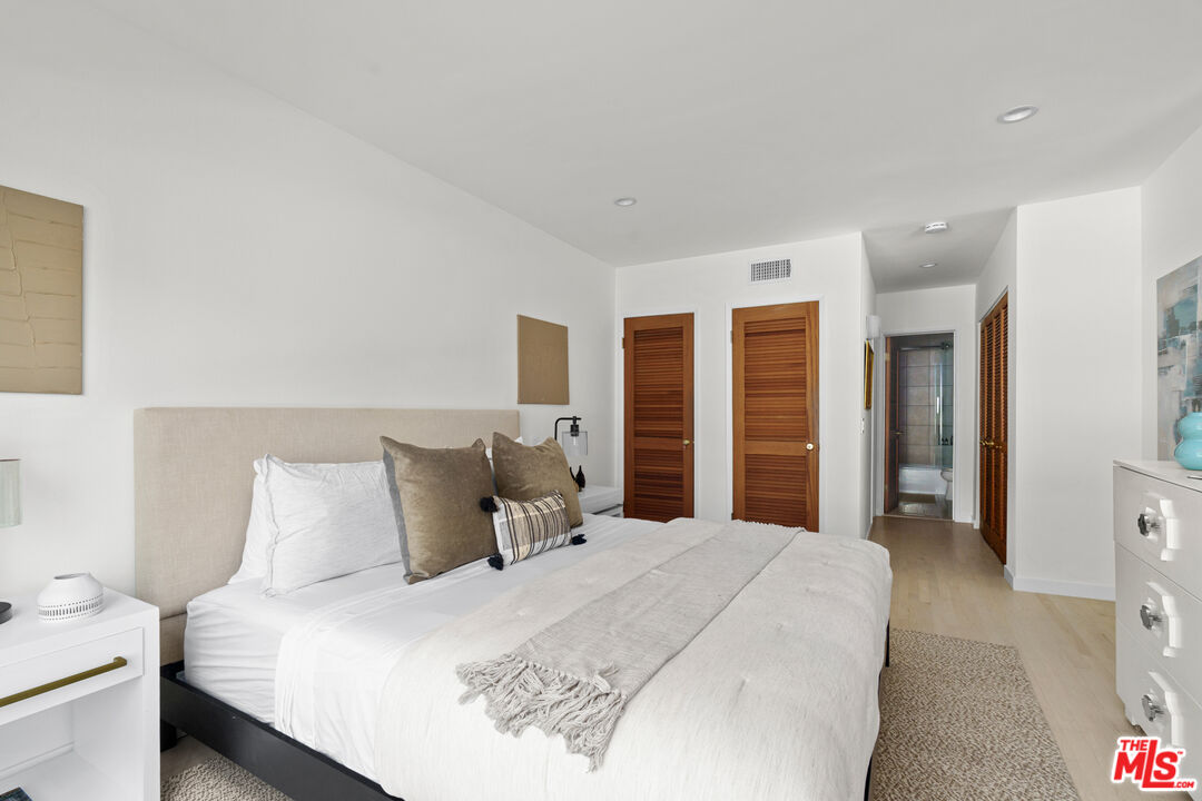 1745 Camino Palmero St Unit: 336