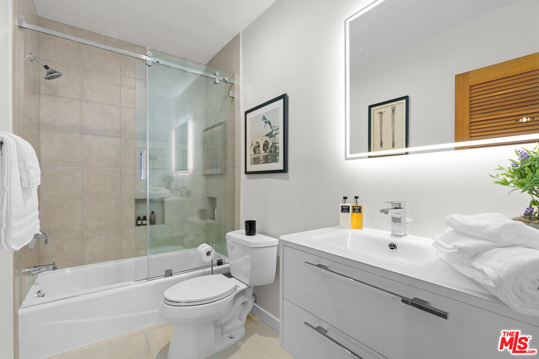 1745 Camino Palmero St Unit: 336