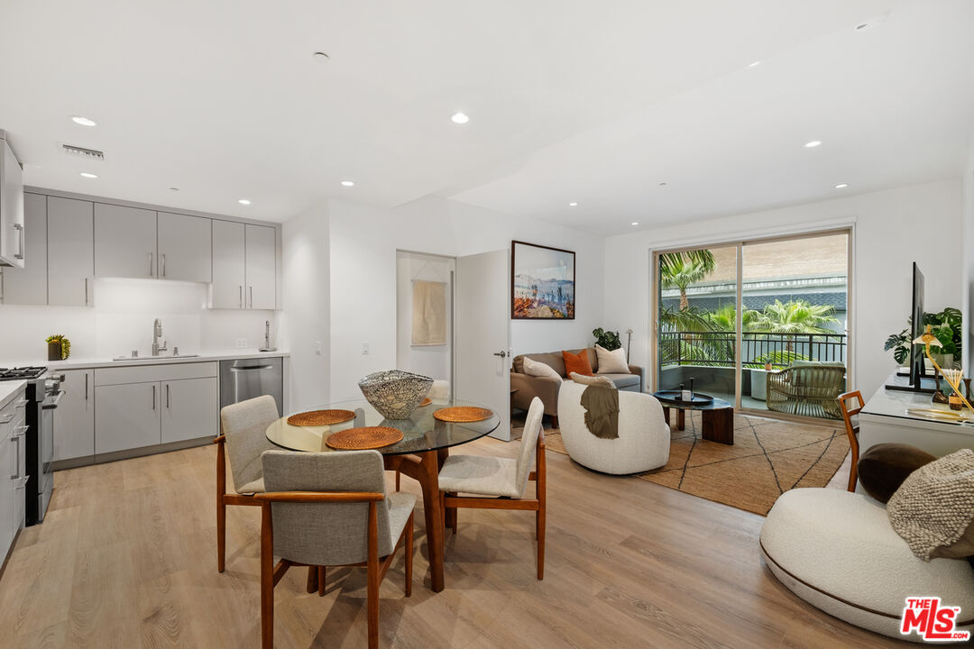 130 S Sepulveda Blvd Unit: 408