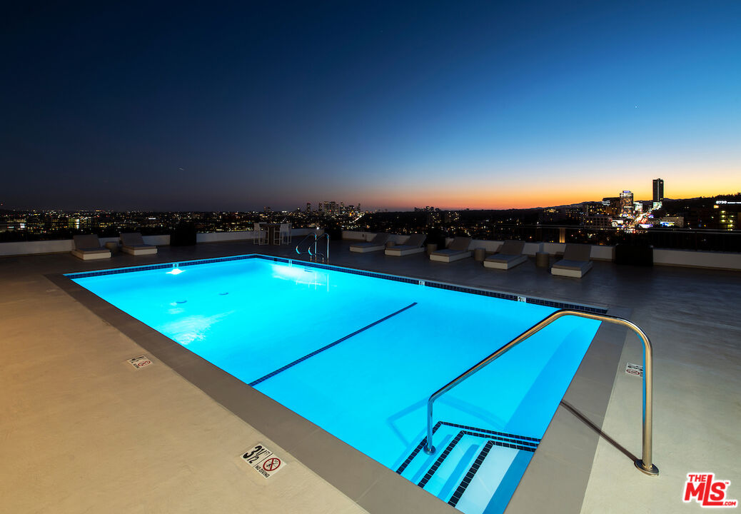 1100 Alta Loma Rd Unit: 705