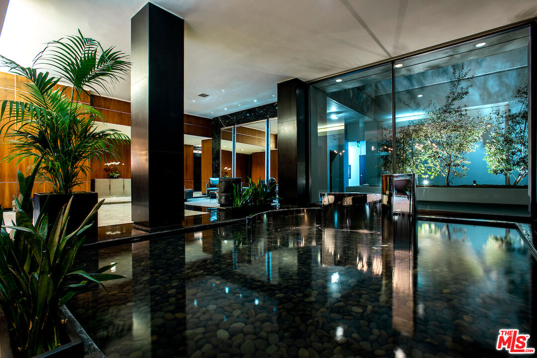 1100 Alta Loma Rd Unit: 705