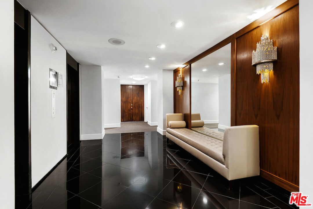 1100 Alta Loma Rd Unit: 705