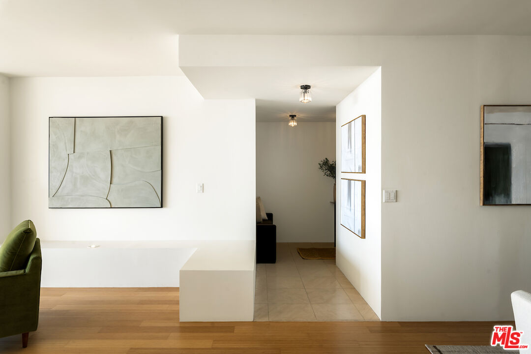 1100 Alta Loma Rd Unit: 705