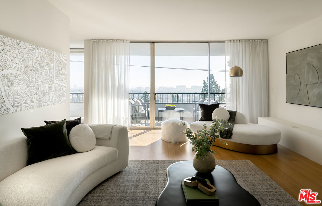 1100 Alta Loma Rd Unit: 705