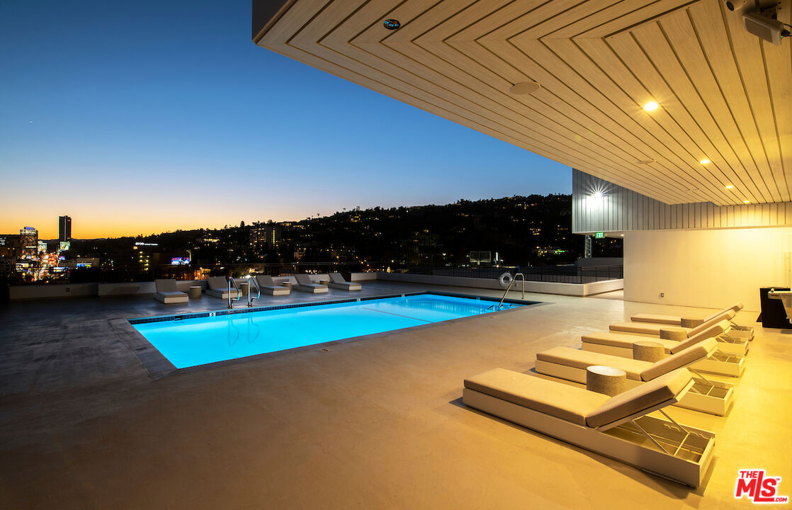 1100 Alta Loma Rd Unit: 705