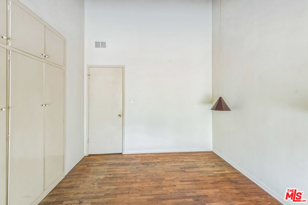 1415 Sunset Ave