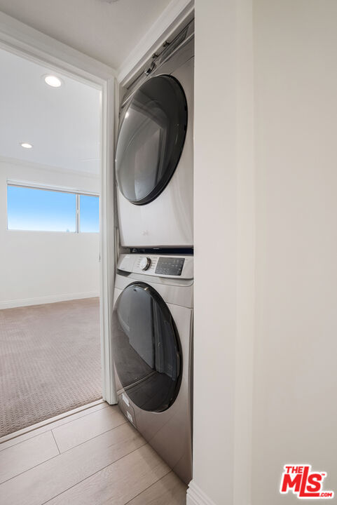 4950 Louise Ave Unit: 302