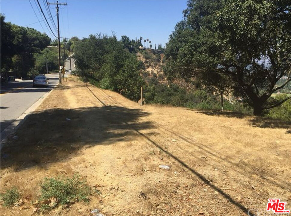 3420 Beverly Glen Blvd