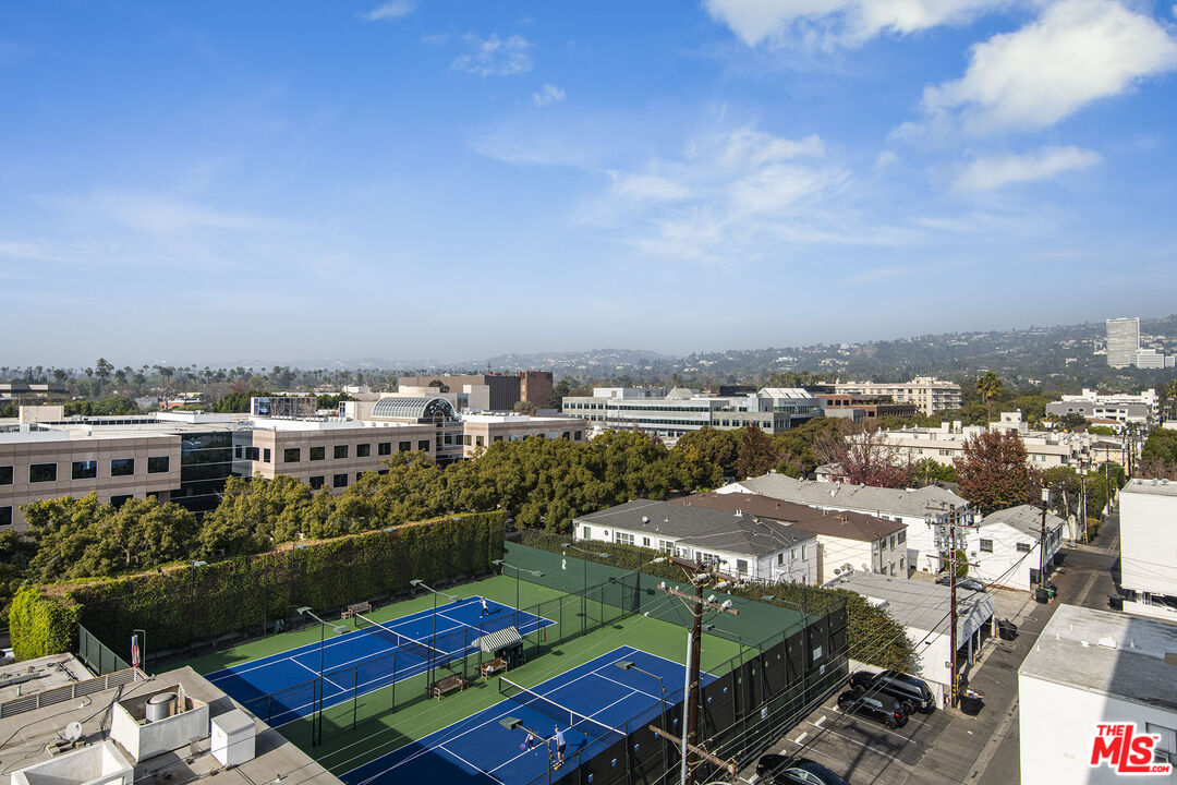 339 N Palm Dr Unit: 601