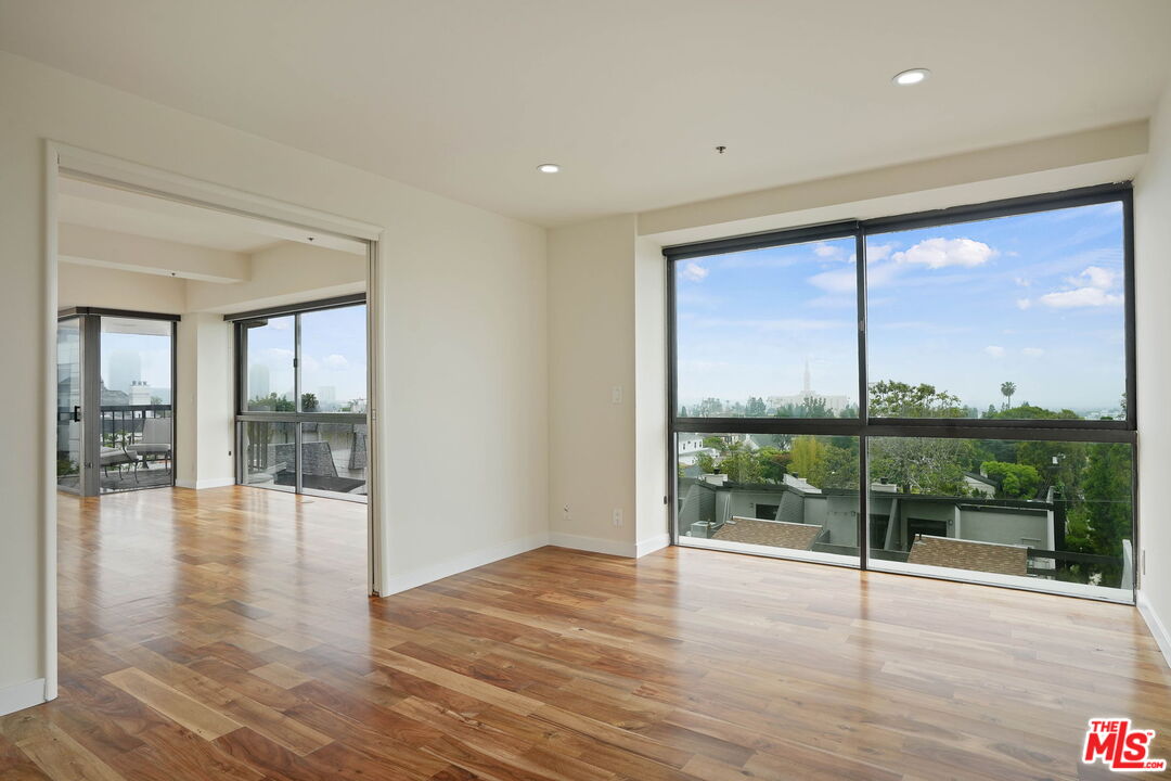 10790 Wilshire Blvd Unit: 305