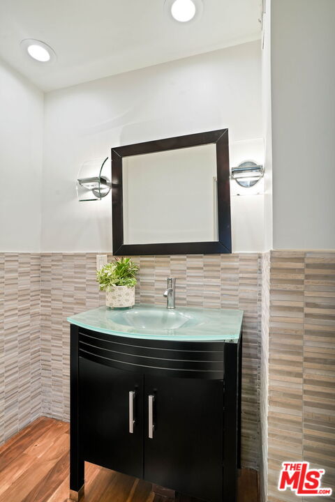 10790 Wilshire Blvd Unit: 305